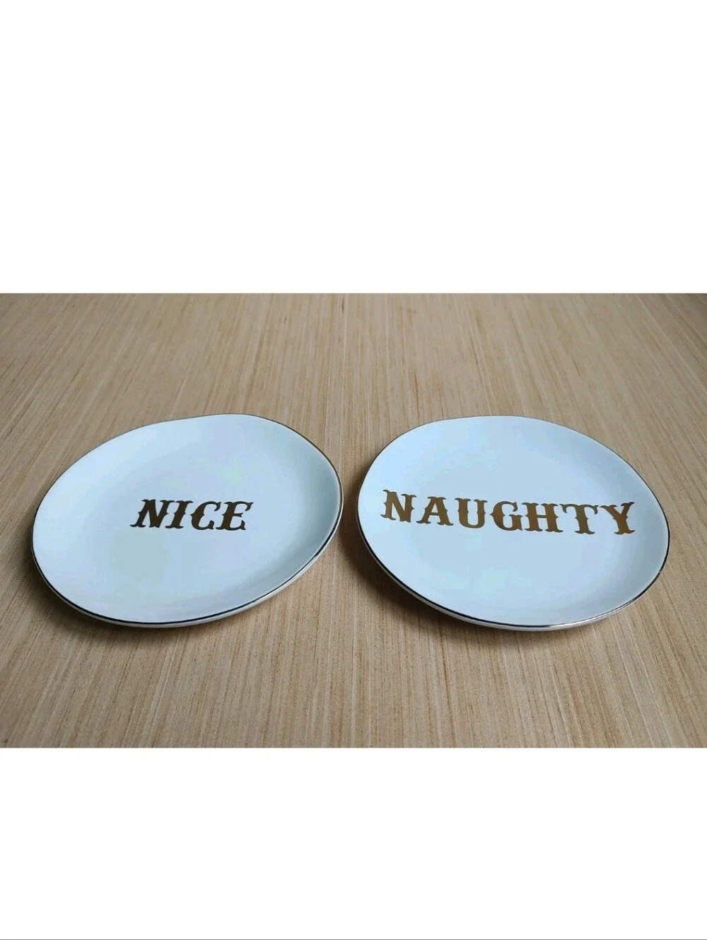 Pottery Barn Naughty & Nice 2 Appetizer Plates The Emily & Meritt White Gold